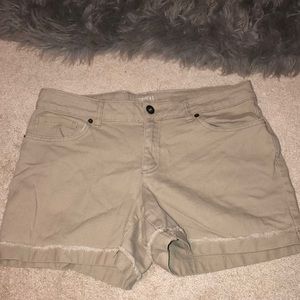 khaki shorts